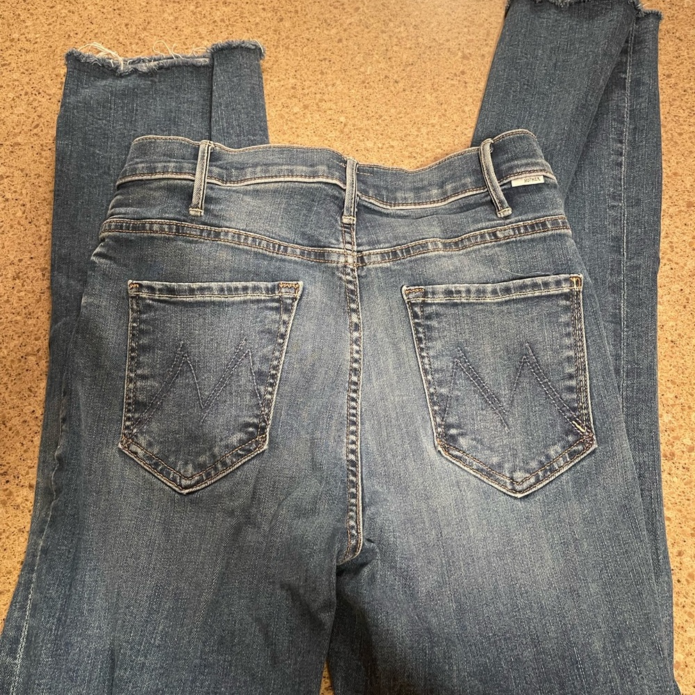 Mother The Hustler Ankle Fray Size 28 READ COMMENTS